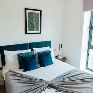 https://access-brick-lane.cambridgehotelsuk.com